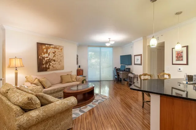 The Prado Unit 520 photo 5