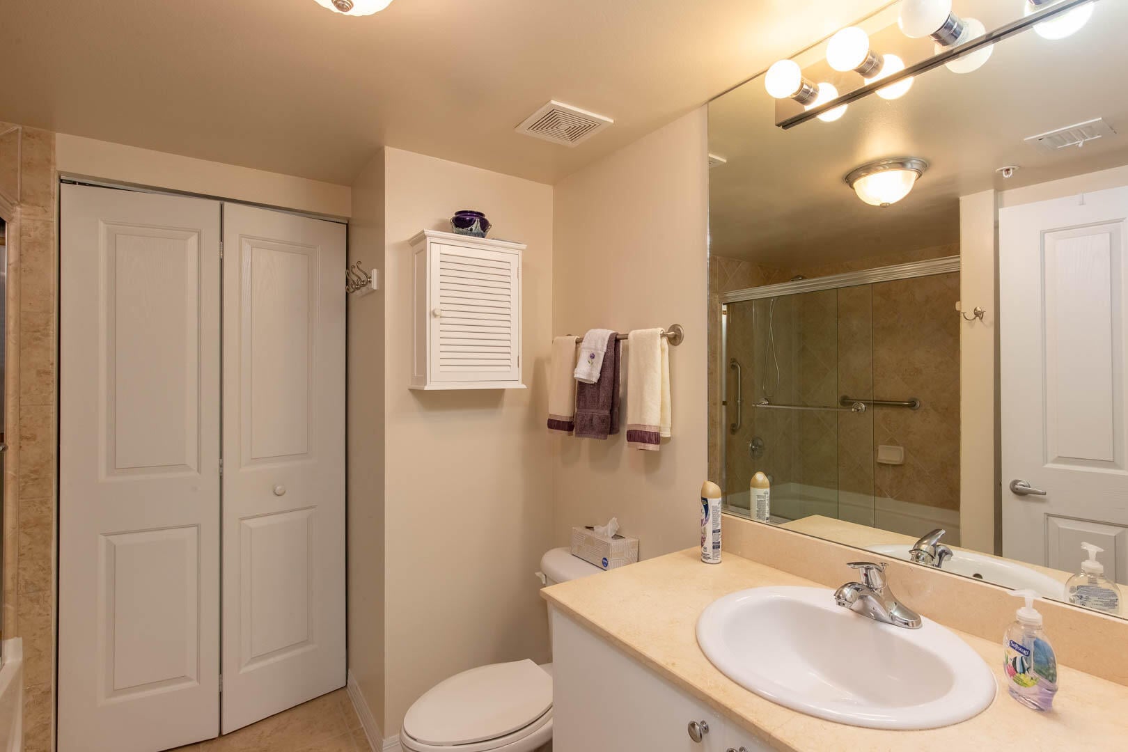 The Prado Unit 520 photo 10