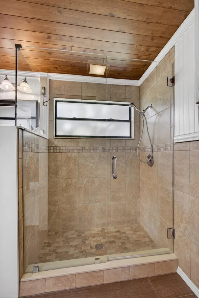 Eastpointe Country Club Residence photo 23