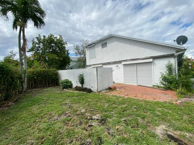 Residence photo 8