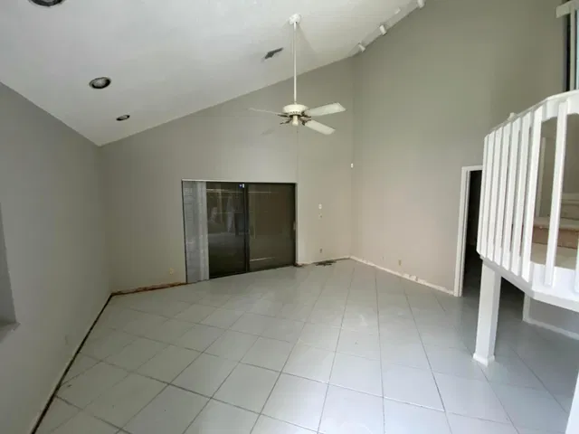 Residence photo 9