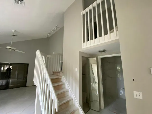 Residence photo 17