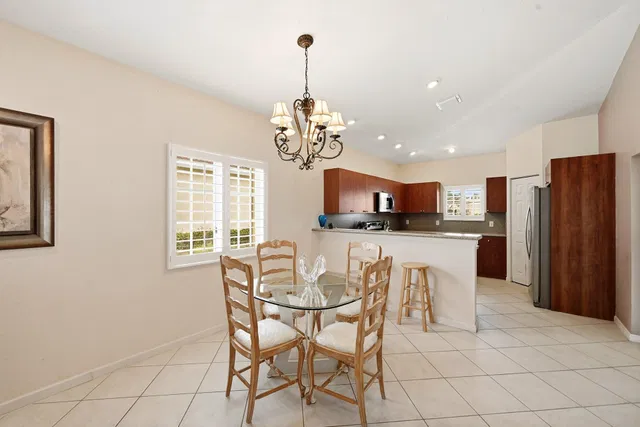 Residence photo 7