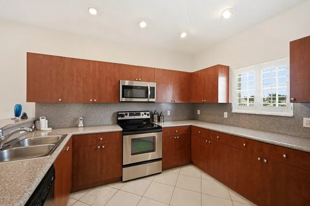 Residence photo 9