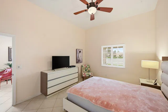 Residence photo 13