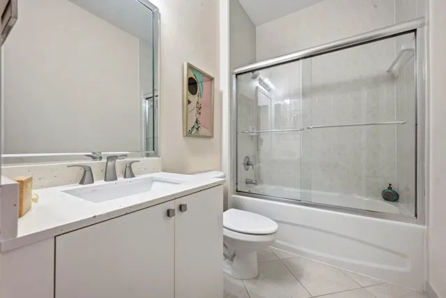 Residence photo 18