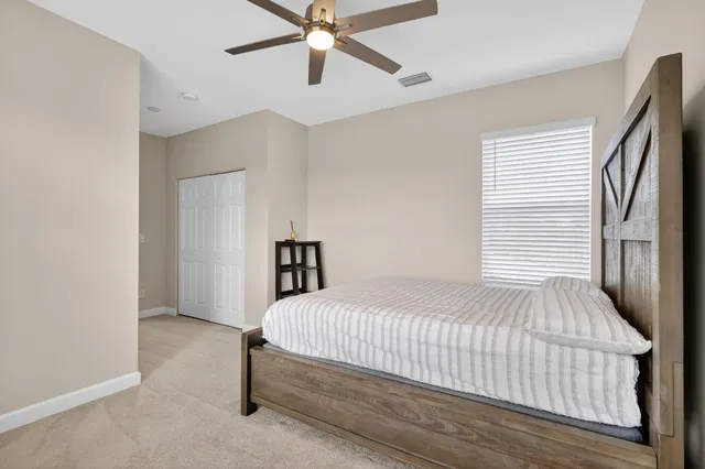 Residence photo 32