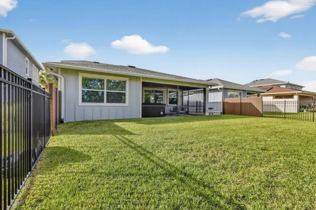 Residence photo 38