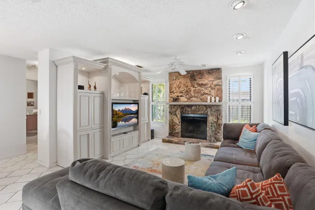 Bocaire Country Club Residence photo 18