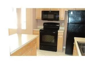 Unit 146 photo 3