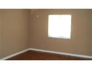 Unit 146 photo 7