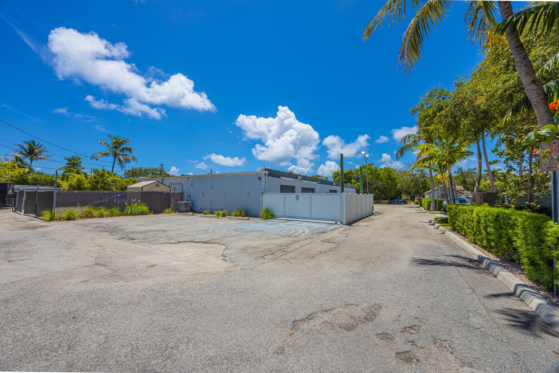 Palm Trail Delray Beach Residence photo 24