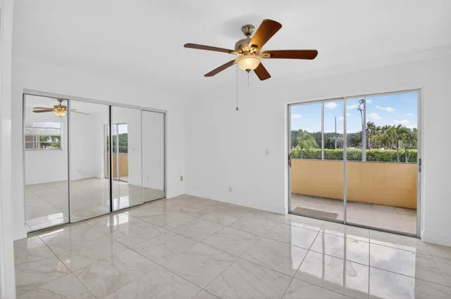 Unit 506 photo 19