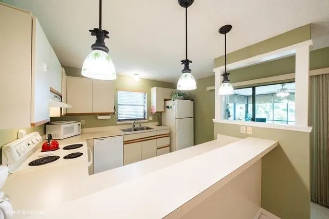 Residence photo 9