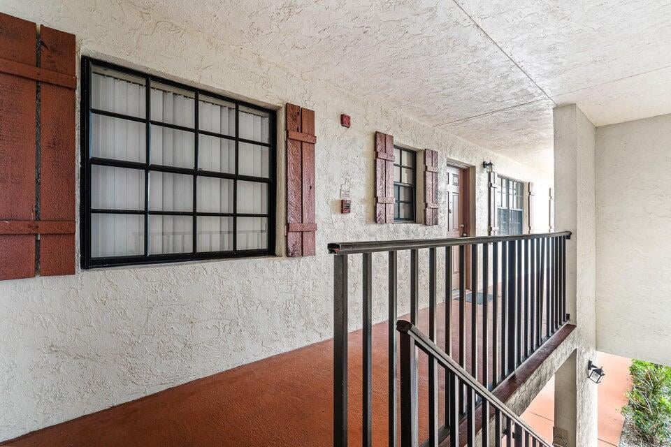 Unit 4151 photo 4