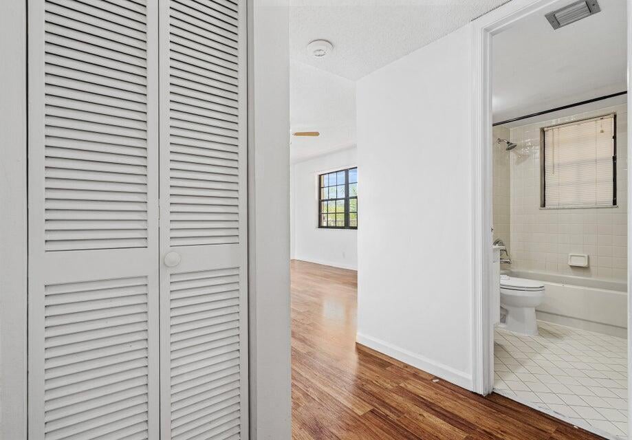 Unit 4151 photo 23