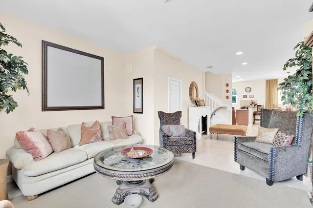Residence photo 4