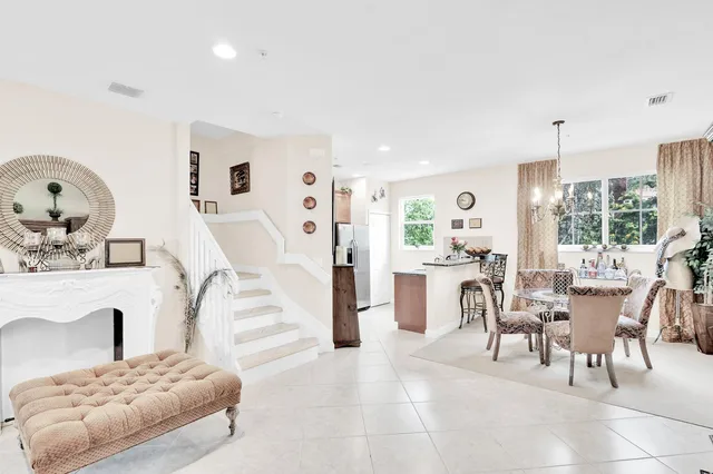 Residence photo 6