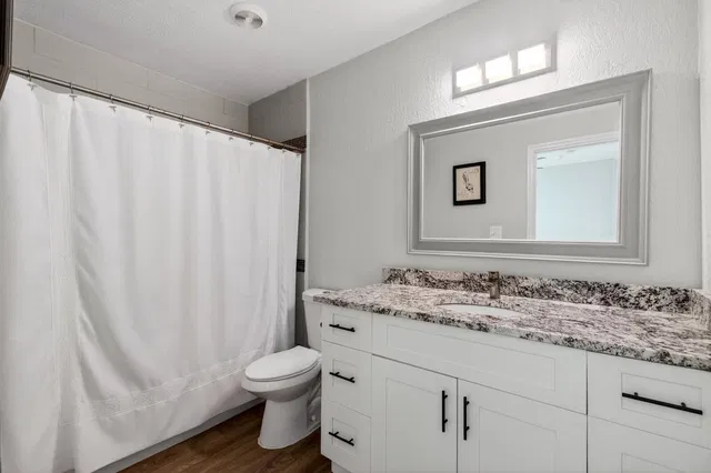 Residence photo 20