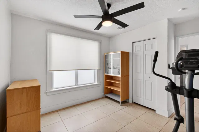 Residence photo 32