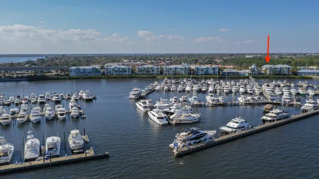 Harborage Yacht Club Unit 206 photo 2
