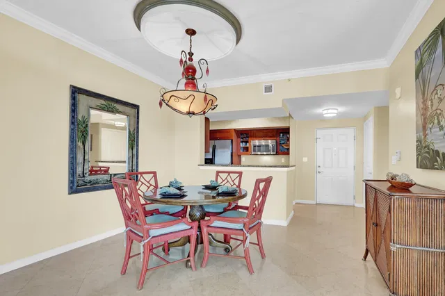 Harborage Yacht Club Unit 206 photo 12