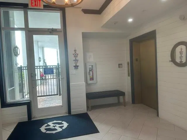 Harborage Yacht Club Unit 206 photo 39
