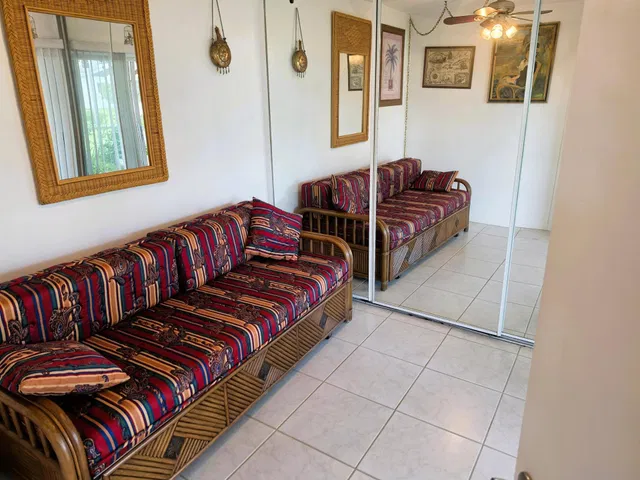 Residence photo 25