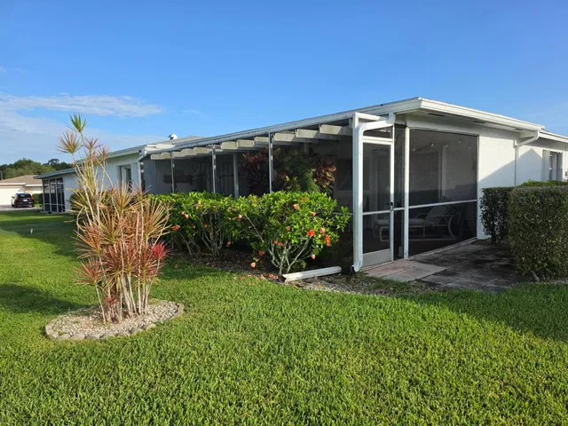 Residence photo 35