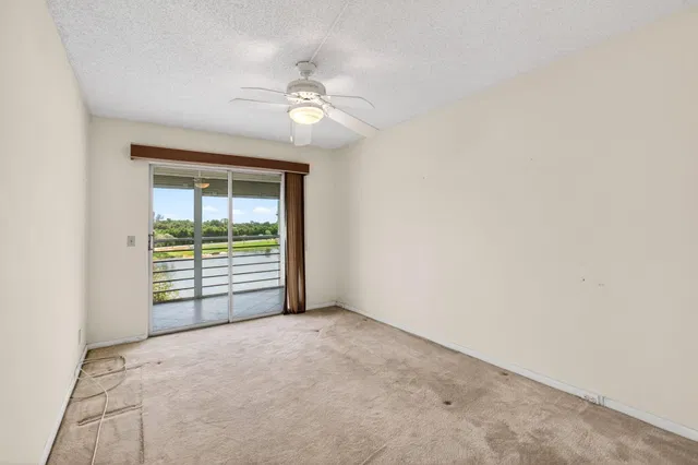 Residence photo 6