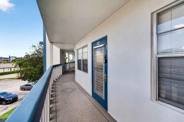 Residence photo 11