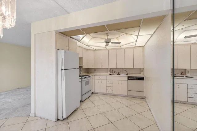 Residence photo 20