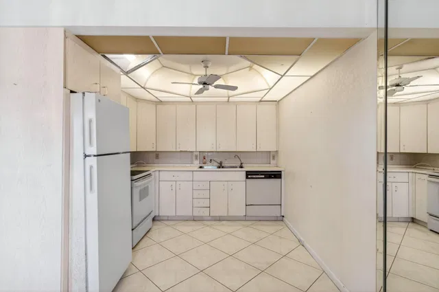 Residence photo 21
