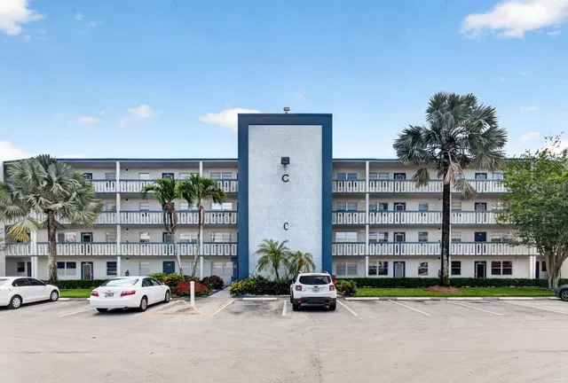 Residence photo 65