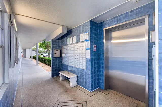 Residence photo 71