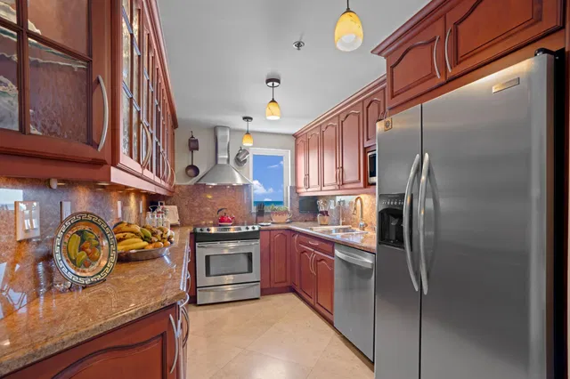  Unit 109 photo 16