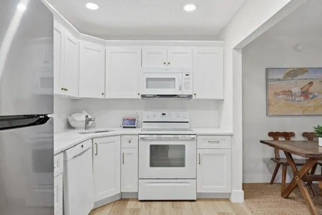 Unit C2 photo 12