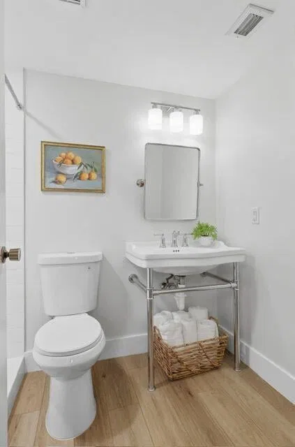 Unit C2 photo 17