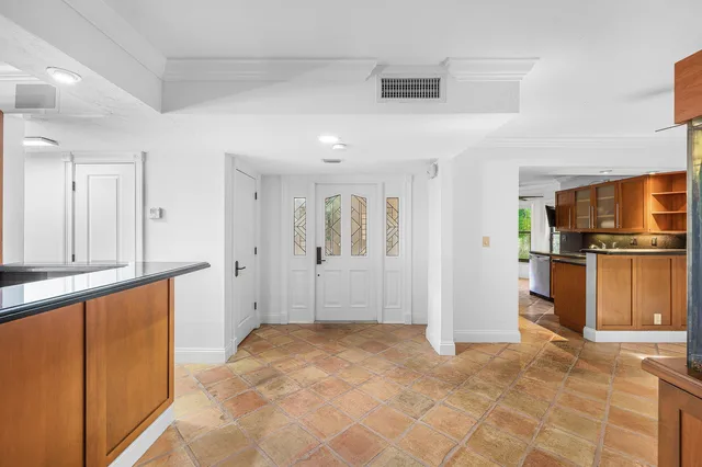 Residence photo 6