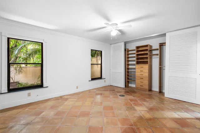 Residence photo 24