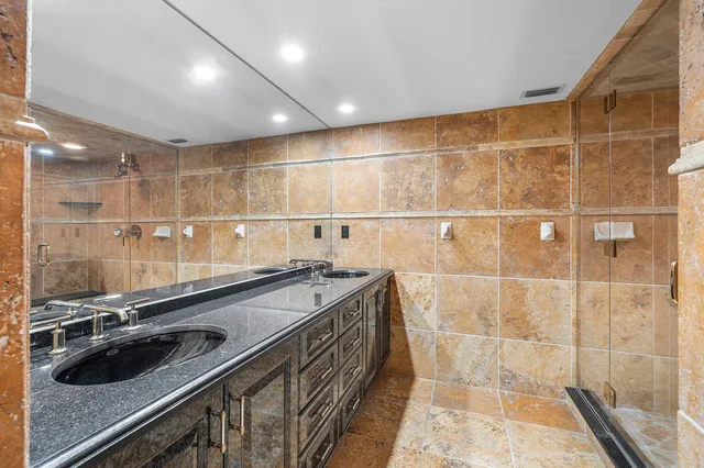 Residence photo 28