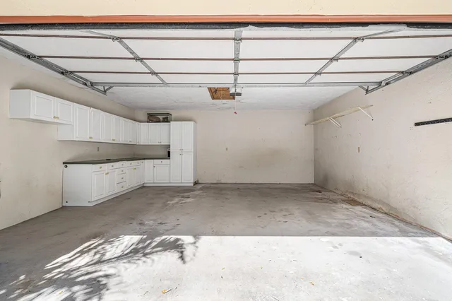 Residence photo 31