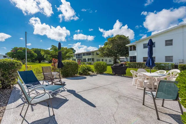 Residence photo 16