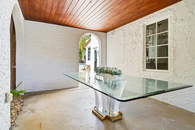 West Palm Beach Residence photo 17