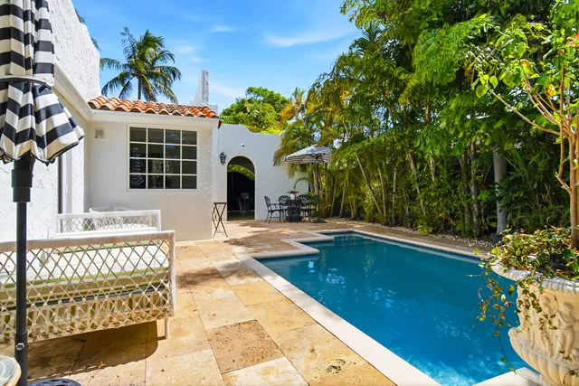 West Palm Beach Residence photo 18