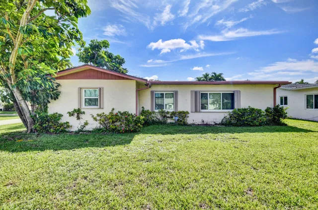 Residence photo 6
