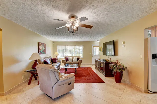 Residence photo 10