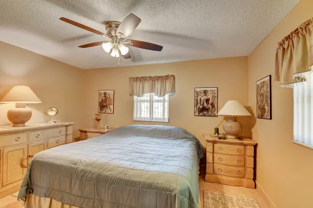 Residence photo 27