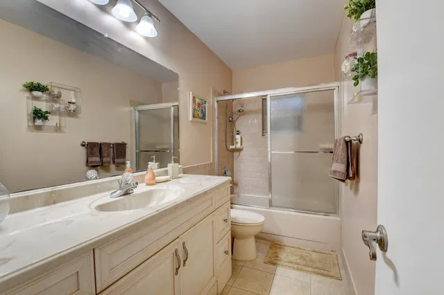 Residence photo 28