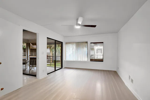 Unit 202 photo 11